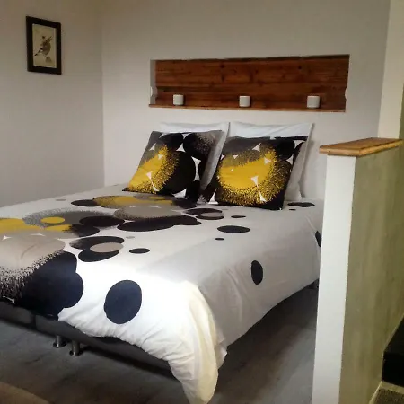 Terre De Lumiere Bed and Breakfast